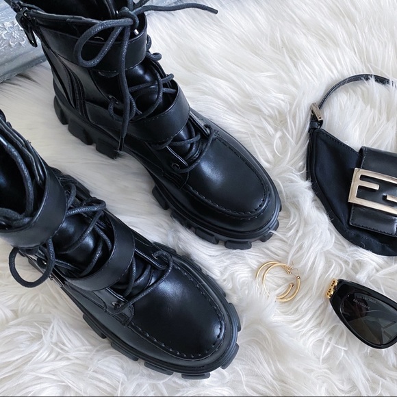 NEW 🖤 Black Lug Sole Platform Lace Up Boot - Picture 9 of 14
